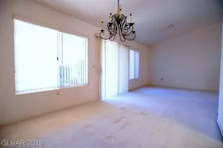 Photo #4: 2110701 Listing