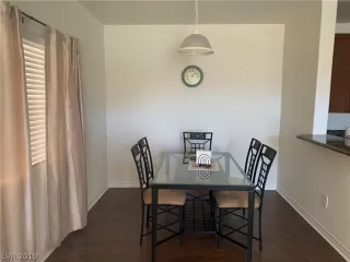 Photo #4: 2110719 Listing 