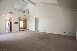 Photo #5: 2110771 Listing 