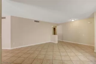 Photo #3: 2110800 Listing 