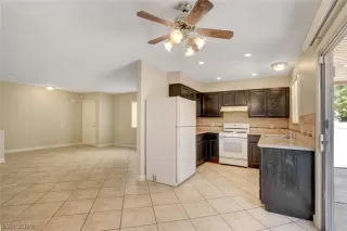 Photo #6: 2110800 Listing 