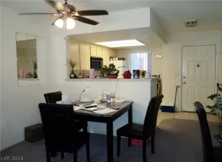 Photo #5: 2110811 Listing