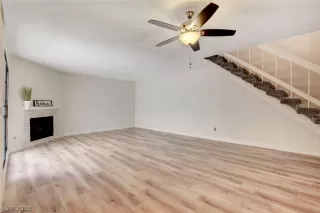 Photo #6: 2110827 Listing