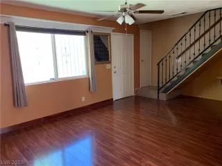 Photo #2: 2110842 Listing