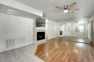 Photo #4: 2110862 Listing 