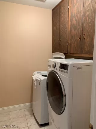 Photo #2: 2110914 Listing 