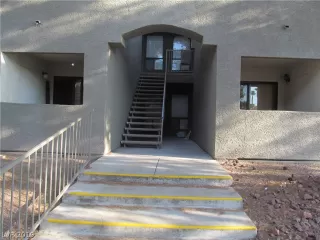 Photo #4: 2110976 Listing 