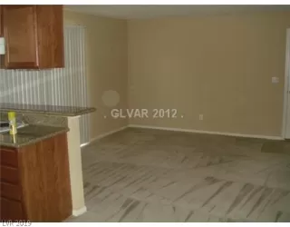 Photo #3: 2110991 Listing