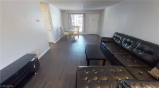 Photo #3: 2111005 Listing