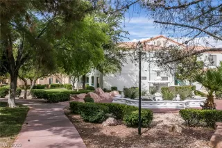 Photo #2: 2111008 Listing 