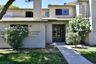 Photo #3: 2111024 Listing 