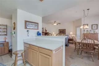 Photo #1: 2111116 Listing