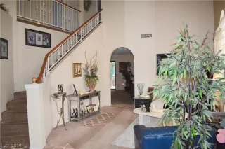 Photo #1: 2111158 Listing