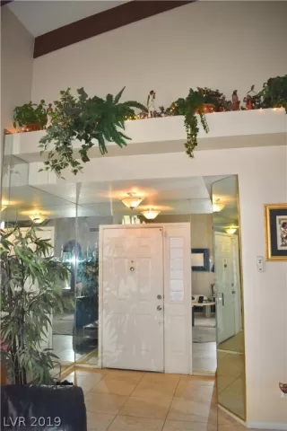 Photo #2: 2111158 Listing