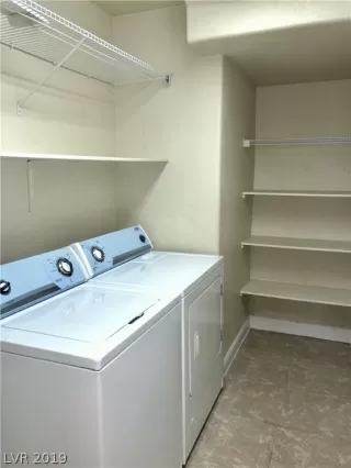 Photo #5: 2111247 Listing