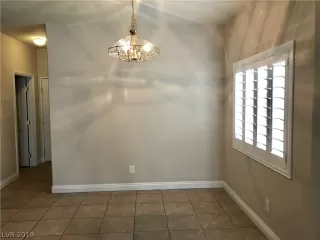 Photo #6: 2111247 Listing