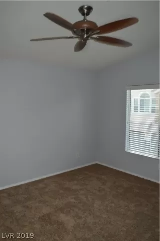 Photo #6: 2111302 Listing