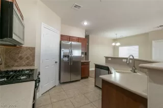 Photo #3: 2111308 Listing 