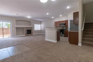 Photo #5: 2111308 Listing 