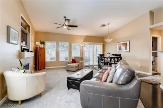 Photo #4: 2111324 Listing