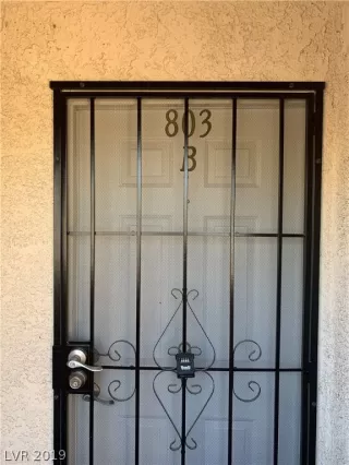 Photo #1: 2111373 Listing 