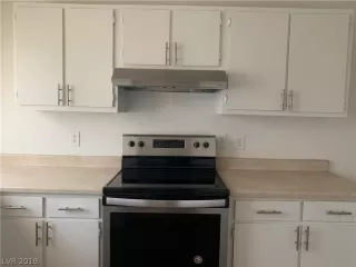 Photo #6: 2111373 Listing 