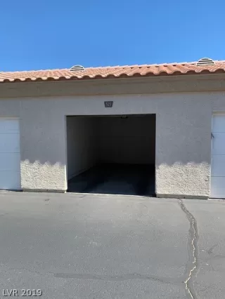 Photo #2: 2111395 Listing 