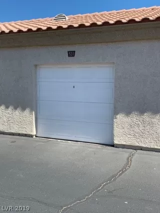 Photo #3: 2111395 Listing 