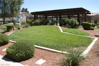 Photo #4: 2111402 Listing 