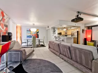 Photo #5: 2111429 Listing