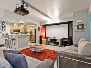 Photo #6: 2111429 Listing