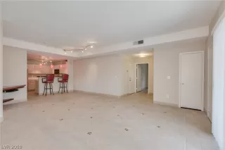 Photo #2: 2111450 Listing 