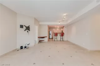 Photo #3: 2111450 Listing 