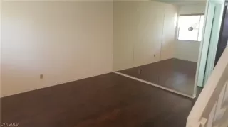 Photo #4: 2111463 Listing 