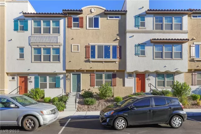 MLS: 2111483 Condo For Sale