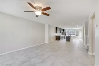 Photo #2: 2111483 Listing