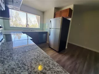 Photo #3: 2111599 Listing 