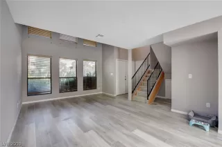 Photo #4: 2111634 Listing