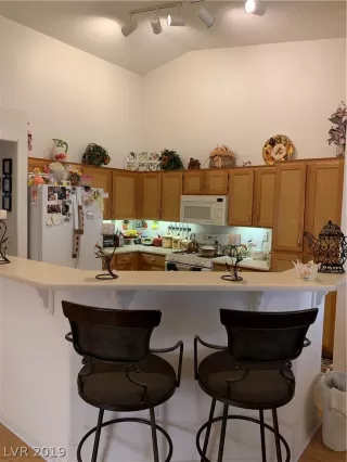 Photo #6: 2111659 Listing 