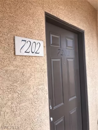 Photo #2: 2111679 Listing 