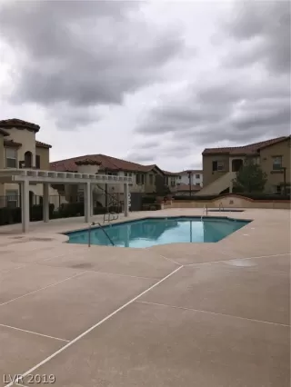 Photo #6: 2111679 Listing 