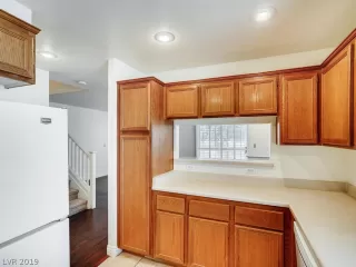 Photo #4: 2111714 Listing 