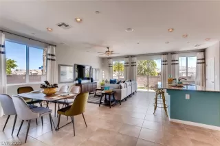 Photo #1: 2111776 Listing 