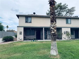 Photo #1: 2111802 Listing