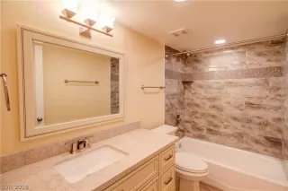 Photo #3: 2111828 Listing 