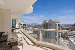 Photo #5: 2111843 Listing