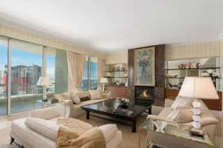 Photo #6: 2111843 Listing