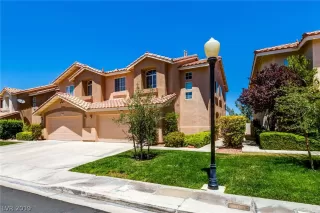 Photo #2: 2111859 Listing