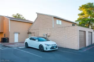 Photo #6: 2111875 Listing 