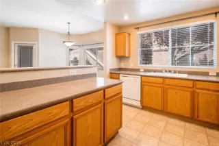Photo #2: 2111909 Listing 